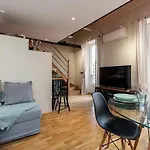 Duplex Center Of Nice With Ac